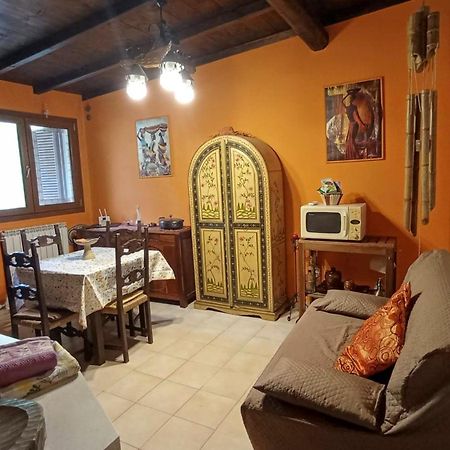 Shanti Ca' Casa Indipendente Con Giardino Lacchiarella Eksteriør bilde